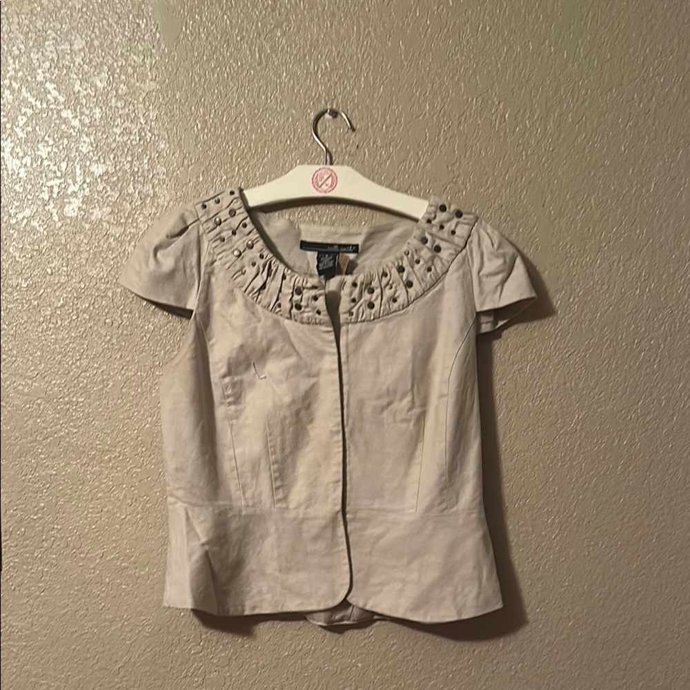 Willie smith size 8 Women's Beige Studded Top